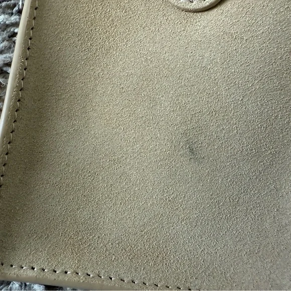 Free people belt. Tool belt look. Size small. Leather suede. Beige color. - Picture 10 of 10